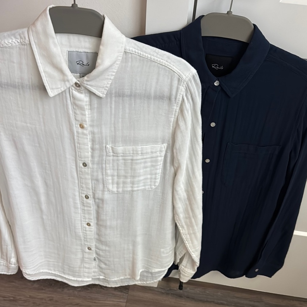 Rails 100% organic cotton buttondowns like brand new